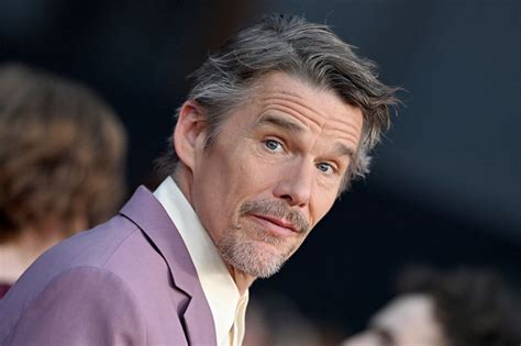 willem dafoe naked|Ethan Hawke says Willem Dafoe is a great person to get naked。